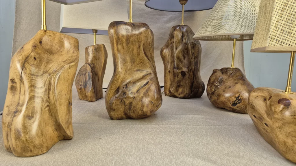 Lampe à poser en bois