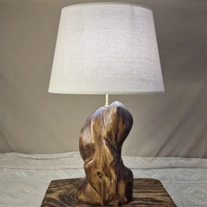 Lampe à poser design en bois