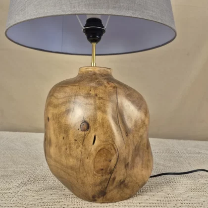 Lampe à poser design en bois