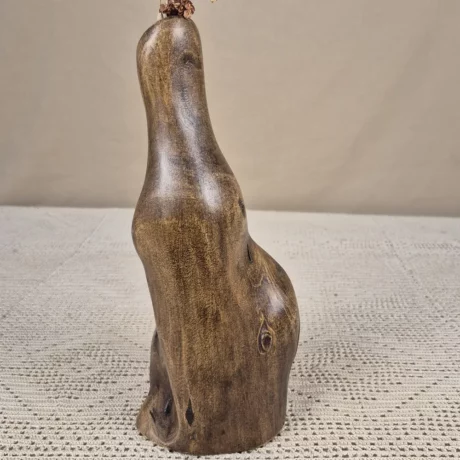 Vase en bois