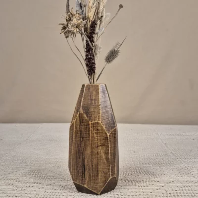 Vase en bois fait main